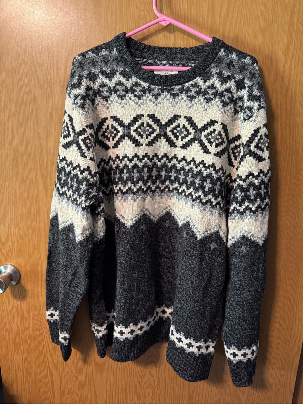 American Eagle Men’s patterned sweater